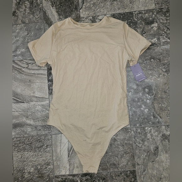 Auden Luxe Stretch Fully Lined Bodysuit -Short Sleeves- Size Large NWT - Picture 2 of 8